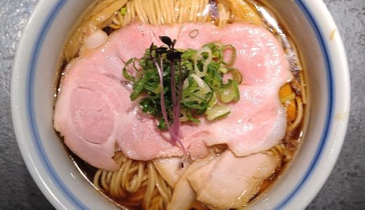 新宿コスパNo.1の絶品醬油ラーメンをたべるならココ！『ダメな隣人 新宿店』
